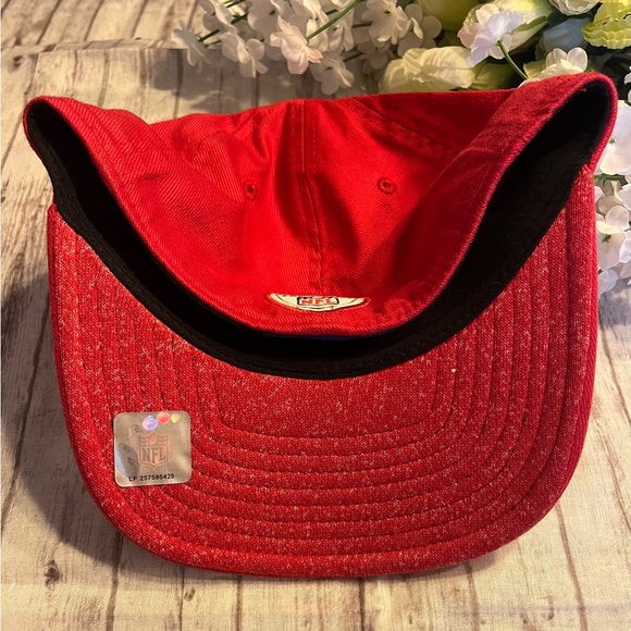 🧢🏈NWT NFL YOUTH Tampa Bay Buccaneers Ball Cap - Picture 7 of 9